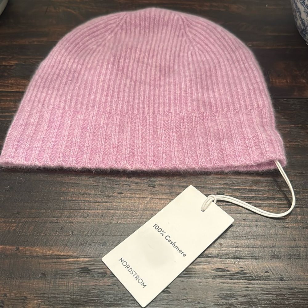 NWT Nordstrom Cashmere beanie LILAC